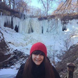 Meet your Posher, Leah